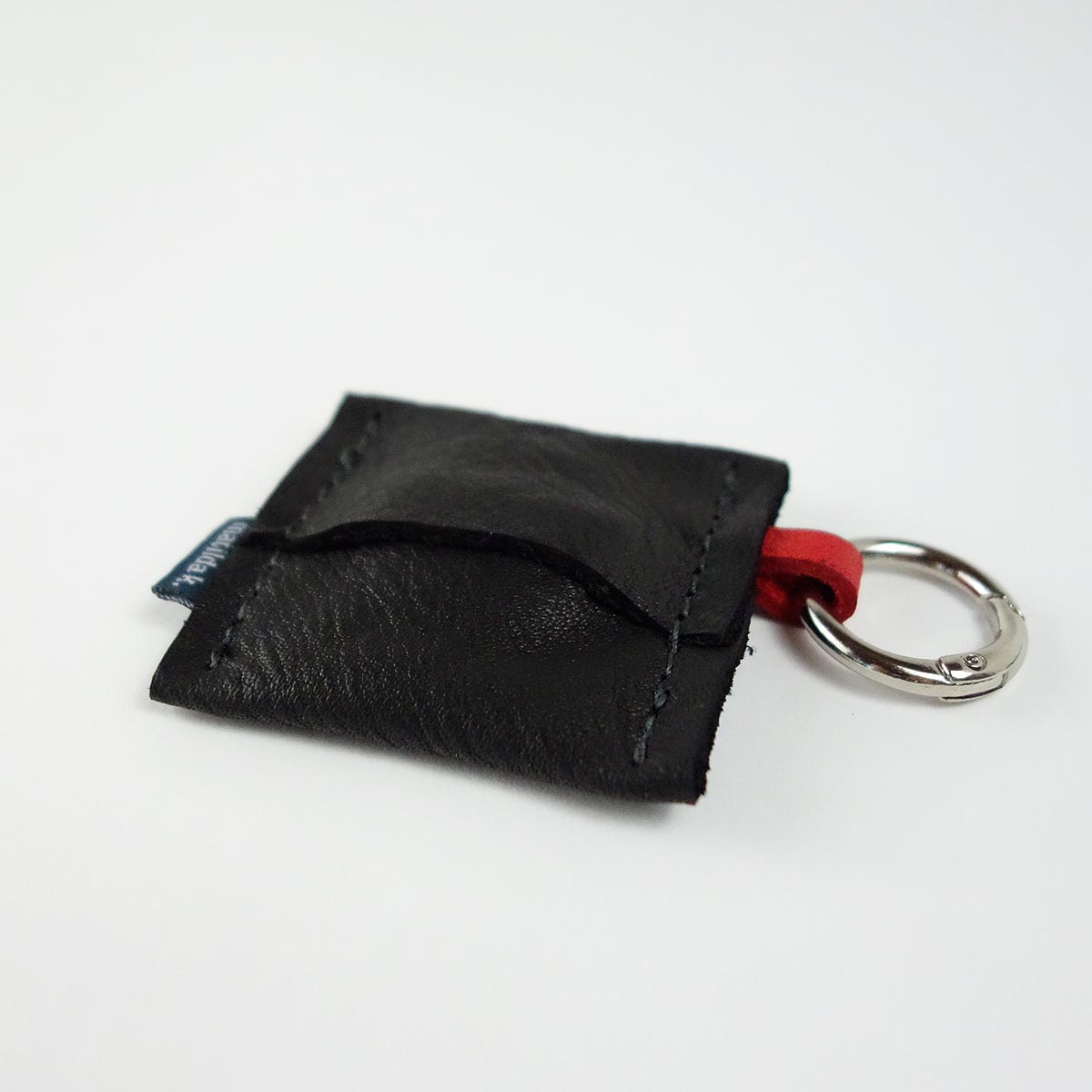 Airtag Schluesselanhaenger Aus Leder Minimalistisch Schwarz Grau