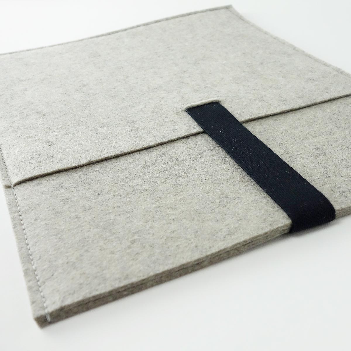 Minimalistische Tablet Huelle Aus Wollfilz hellgrau mit Einsteckfach und Gummiband schwarz Fuer Apple Ipad Ipad Air Ipad Pro 11 12,9 Zoll