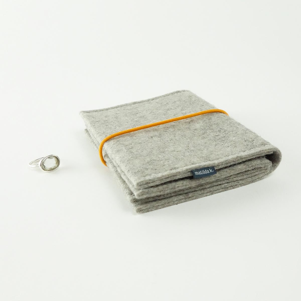 Schmuckaufbewahrung Gross Aus Wollfilz Hellgrau Rundgummi Orange Matilda K