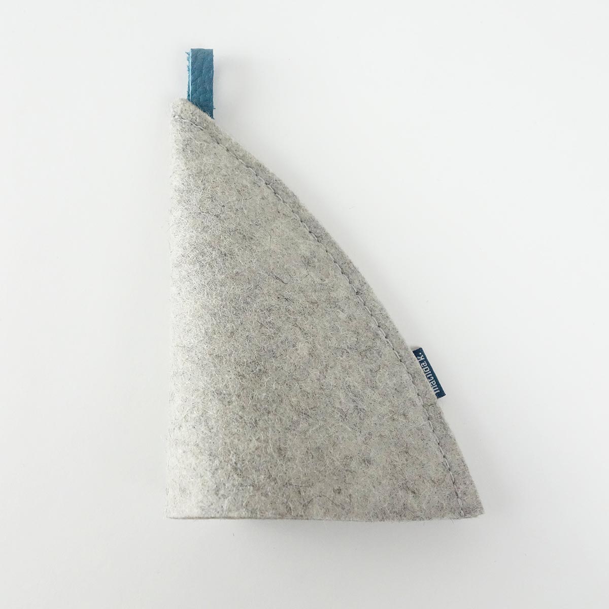 Eierwaermer Eierhuetchen Minimalistisch Lilli Aus Wollfilz Hellgrau Hellblaun Matilda K 09 eierwaermer-eierhuetchen-minimalistisch-lilli-aus-wollfilz-hellgrau-hellblau-matilda-k