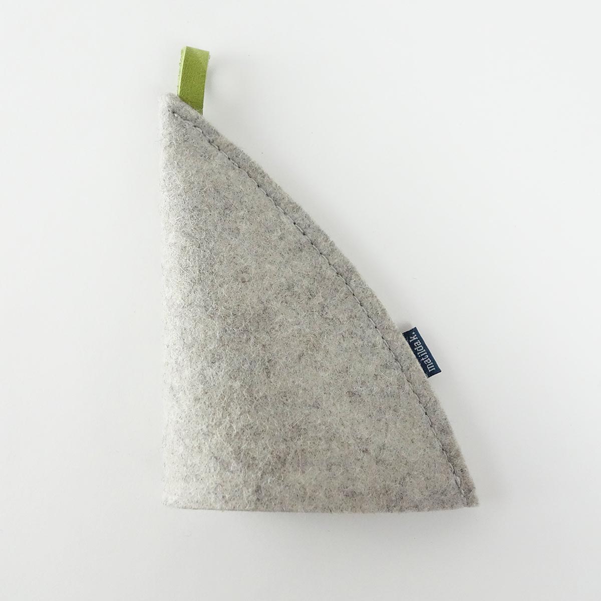 Eierwaermer Eierhuetchen Minimalistisch Lilli Aus Wollfilz Hellgrau Hellgruen Matilda K 08 eierwaermer-eierhuetchen-minimalistisch-lilli-aus-wollfilz-hellgrau-hellgruen-matilda-k