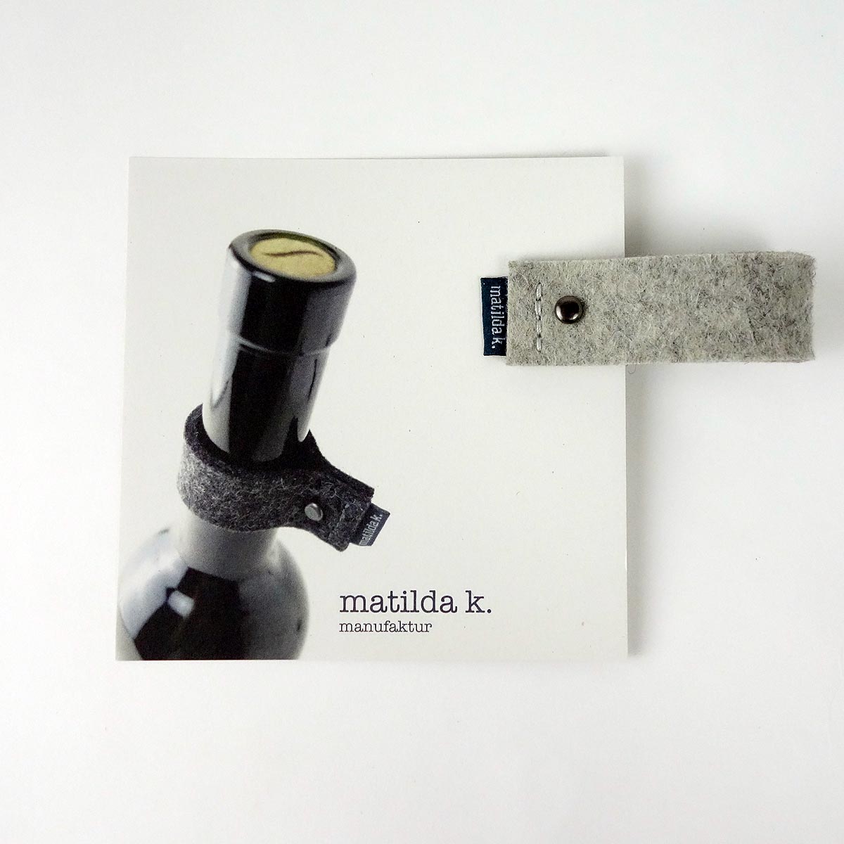 tropfenfaenger-minimalistisch-aus-wollfilz-hellgrau-mit-geschenkkarte-matilda-k