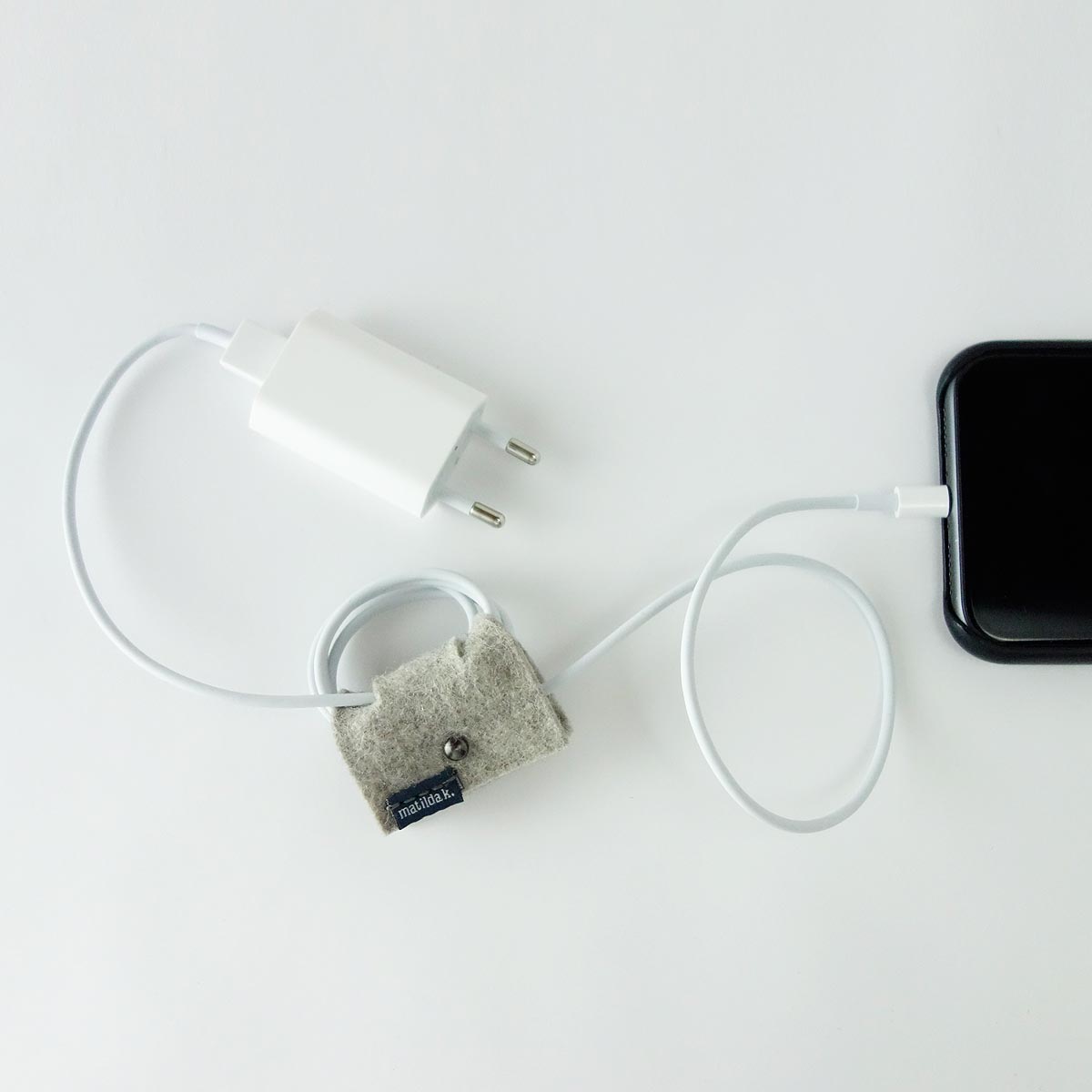 Kabelbinder Minimalistisch Aus Wollfilz Matilda K 18 kabelbinder-minimalistisch-aus-wollfilz-matilda-k