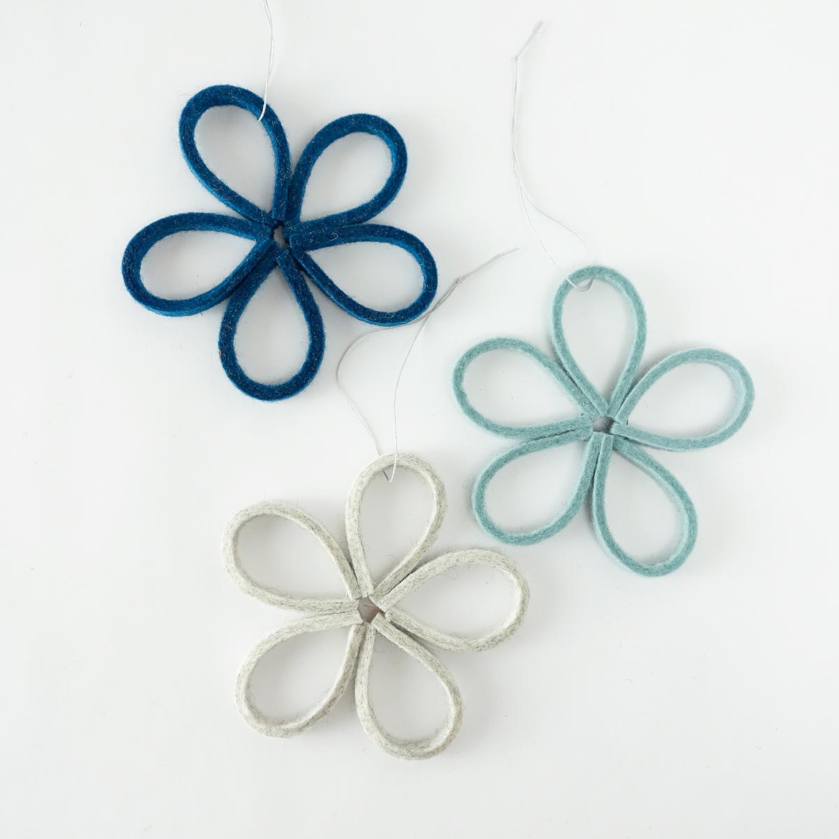 Blueten Aus Wollfilz 3 Aqua Matilda K